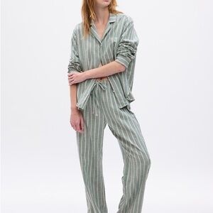 GAP Sage Striped Pajama Set